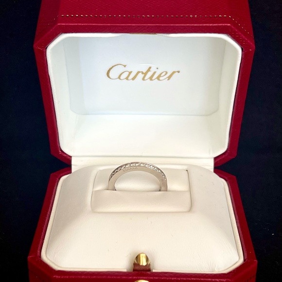 Authentic Cartier Diamond ring 2020 - Picture 1 of 6
